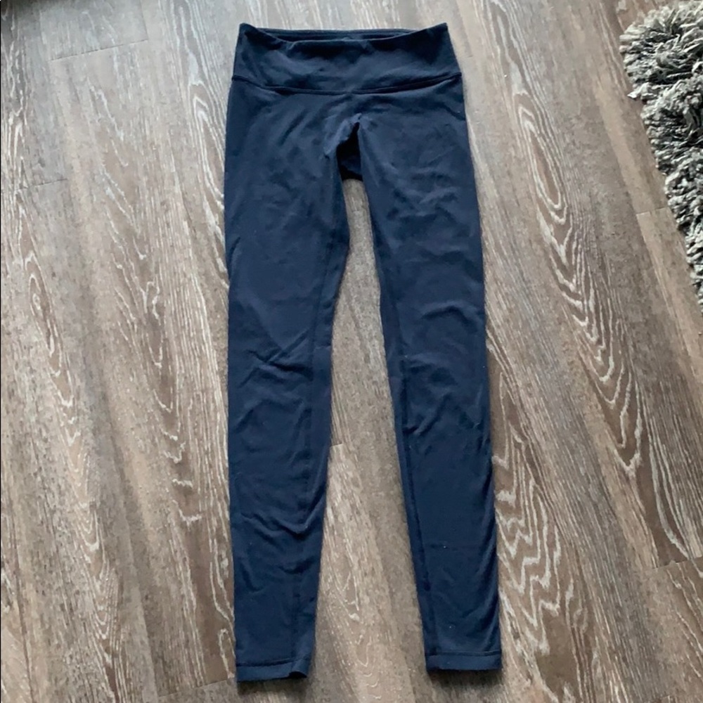 Navy blue Lululemon leggings